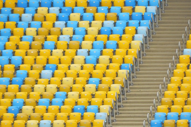 赛场表现不 赛场表现不